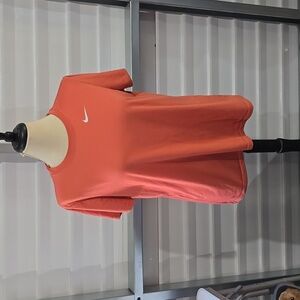 Nike Womens T-shirt Size XLARGE‎